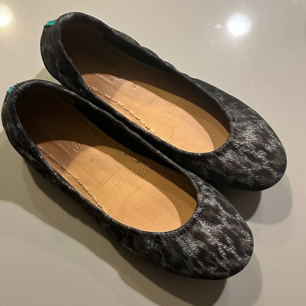 TIEKS Limited Edition Black Leopard Size 8
